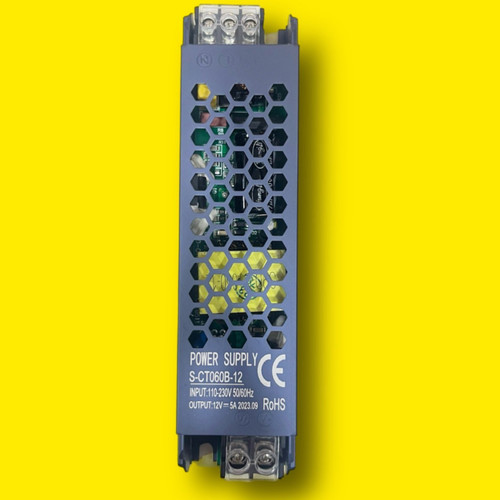 آداپتور پاورسویچینگ منبع تغذیه ۲۲۰ به ۱۲ ولت ۵ آمپر ۶۰ وات مودی مدل ۱۲-S-CT060B